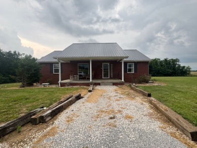 Need a New Home with Room to Roam? Call Dottie! - Lake Home For Sale in Big Clifty, Kentucky