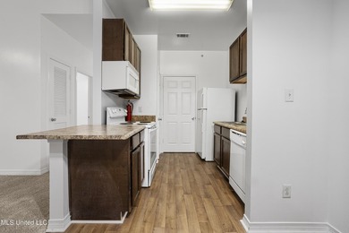 This condos excellent location is only the first of many - photo 10