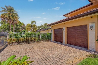 A Home of Distinction! Mediterranean-style, Cuban-inspired 2017 - photo 3