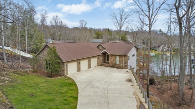 Lake Home For Sale in Crossville, Tennessee