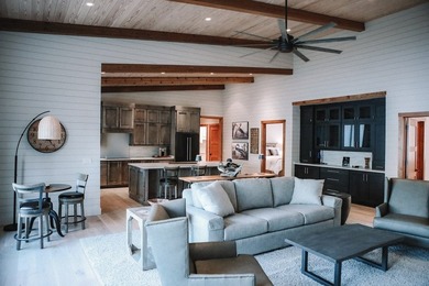 Luxury Waterfront Estate with Stunning Views & Premium Features! - photo 4