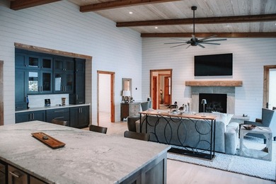 Luxury Waterfront Estate with Stunning Views & Premium Features! - photo 7