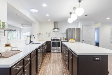 REDUCED - 3-bedroom, 3 Full bath concrete block home in the much - photo 19