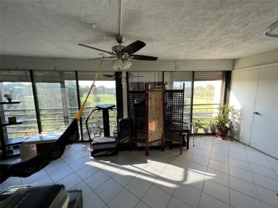 COME SEE THIS BREATH TAKING HUGE 2 BEDROOM 2 BATH CONDO IN THE