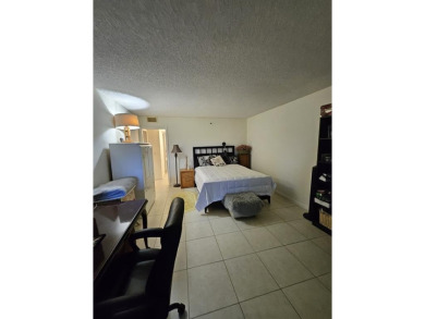 COME SEE THIS BREATH TAKING HUGE 2 BEDROOM 2 BATH CONDO IN THE