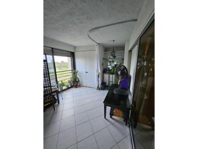 COME SEE THIS BREATH TAKING HUGE 2 BEDROOM 2 BATH CONDO IN THE