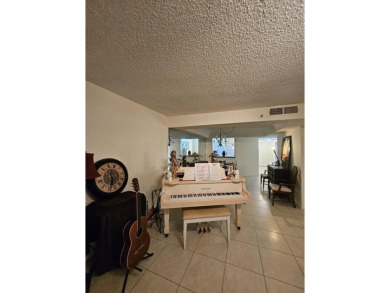 COME SEE THIS BREATH TAKING HUGE 2 BEDROOM 2 BATH CONDO IN THE