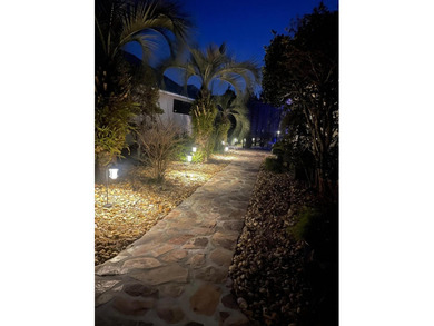 Fully renovated, turnkey beach home in the highly sought-after - photo 38