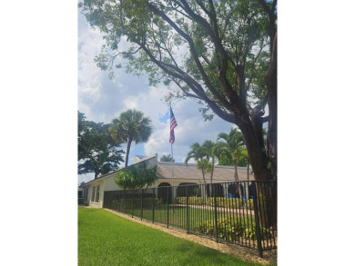 COME SEE THIS BREATH TAKING HUGE 2 BEDROOM 2 BATH CONDO IN THE