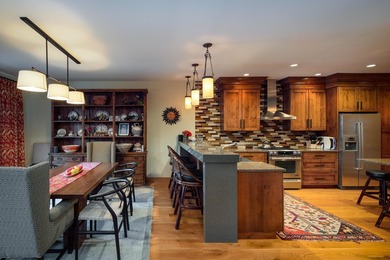 Beautifully remodeled 4BD/4BA Fairway Nine townhome. Renovated - photo 10