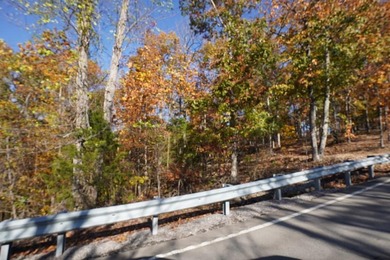 Kentucky Lake Lot Active Under Contract in Stewart Tennessee
