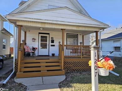 Mississippi River - Des Moines County Home For Sale in Burlington Iowa