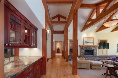 This immaculately maintained cottage offers rare single-level - photo 4