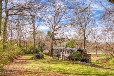 First Time on the Market Since 1997. Historic Farragut Property - photo 11
