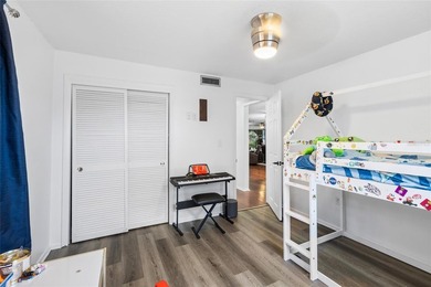 Step into this beautifully updated 2 bedroom, 2 bath corner unit - photo 18
