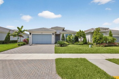 This beautifully appointed 3-bedroom plus office, 3-bath home - photo 9