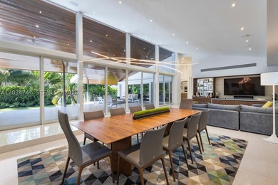 Gorgeous Pine Bay Estates North sophistication and style galore- - photo 1