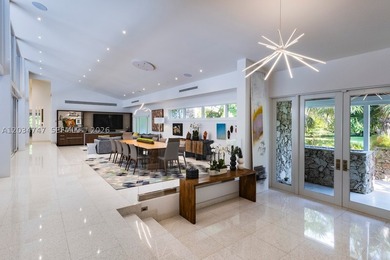 Gorgeous Pine Bay Estates North sophistication and style galore- - photo 2