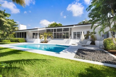 Gorgeous Pine Bay Estates North sophistication and style galore- - photo 3