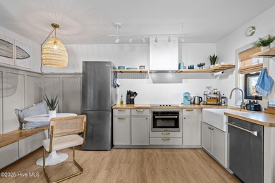 The Harris Group is excited to present this fully remodeled and - photo 8