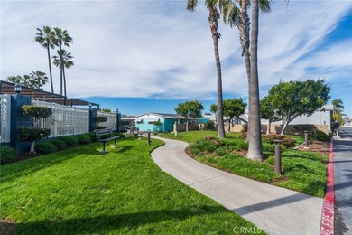 Welcome to 21851 Newland Street # 214 in Huntington Beach, a - photo 17