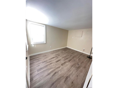 Buy the unit and rent the land to call it your own. Land lease - photo 20
