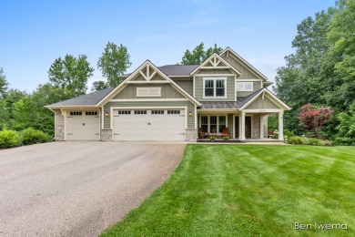 (private lake, pond, creek) Home For Sale in Comstock Park Michigan