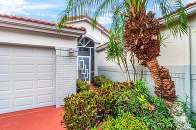 Beautifully updated and maintained single family home in the - photo 4