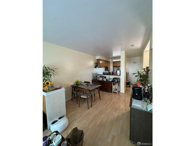 Desirable unit located in a wonderful, thriving neighborhood - photo 5
