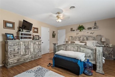 3 bed, 2 bath pretty home in Dougherty. Davis schools. Fiber - photo 18