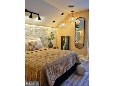 Luxury Living Meets Thoughtful Design in Goose Creek Welcome to - photo 22