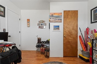 3 bed, 2 bath pretty home in Dougherty. Davis schools. Fiber - photo 24