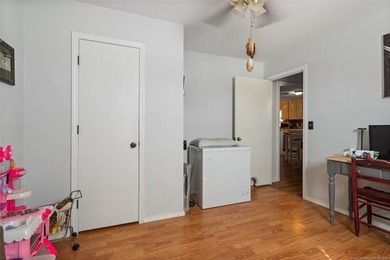 3 bed, 2 bath pretty home in Dougherty. Davis schools. Fiber - photo 27