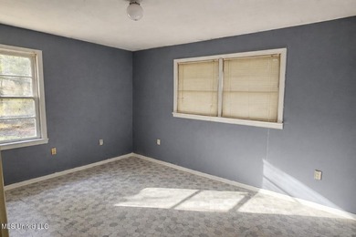 This livable fixer upper offers a great opportunity for buyers - photo 9