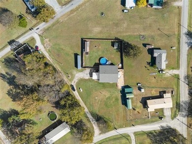 3 bed, 2 bath pretty home in Dougherty. Davis schools. Fiber - photo 45