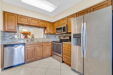 Lake Condo For Sale in Delray Beach, Florida
