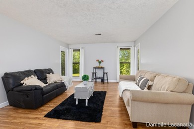 Additional listing photo 1