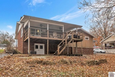 Beautiful waterfront home in Panorama Shores on Kentucky Lake! - photo 4