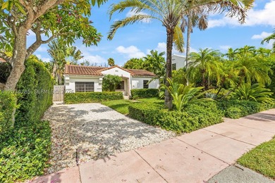 Tropical Retreat in the Heart of Miami Beach! Experience the - photo 2