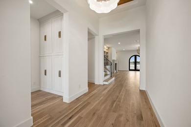 Experience resort style living at its finest in this exquisite - photo 6