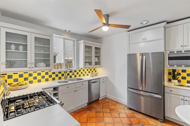 Tropical Retreat in the Heart of Miami Beach! Experience the - photo 7