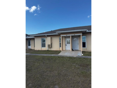 Lake Weohyakapka Condo For Sale in Lakeshore Florida