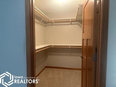 Welcome home to this beautifully designed 3 bedroom, 3 bathroom - photo 14