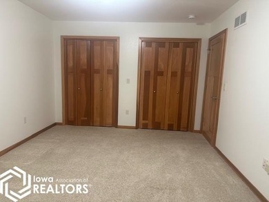Welcome home to this beautifully designed 3 bedroom, 3 bathroom - photo 21