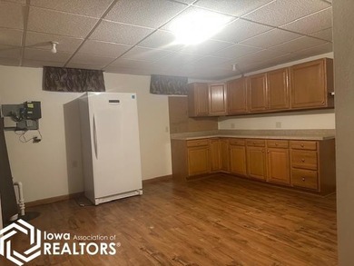 Welcome home to this beautifully designed 3 bedroom, 3 bathroom - photo 25