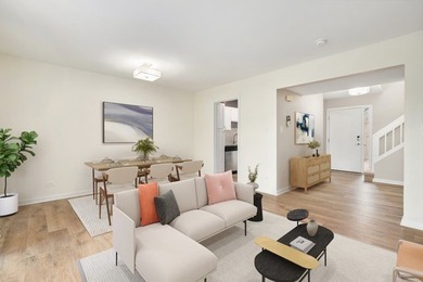 Beautifully renovated 2-bedroom, 2.5-bath townhouse in - photo 5
