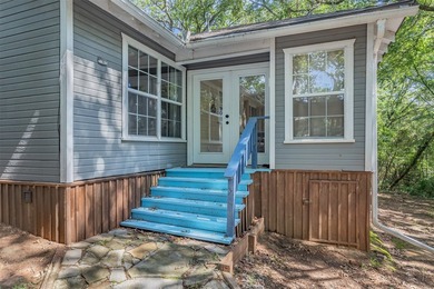 Welcome to your Lake Texoma retreat! Located just minutes from - photo 26