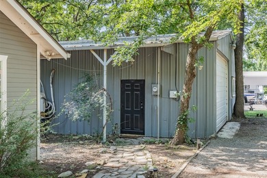 Welcome to your Lake Texoma retreat! Located just minutes from - photo 28