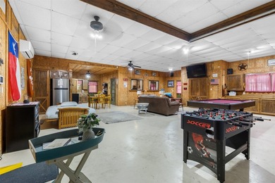 Welcome to your Lake Texoma retreat! Located just minutes from - photo 29