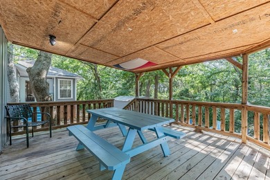 Welcome to your Lake Texoma retreat! Located just minutes from - photo 38